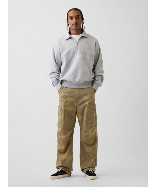 GAP(ギャップ)の「ヘビーウェイト オーバーサイズ GAPロゴ ハーフジップ プルオーバー(スウェット・メンズ・ネイビー/グレー/グリーン・L/XL/XS/S/M)」の5枚目の写真