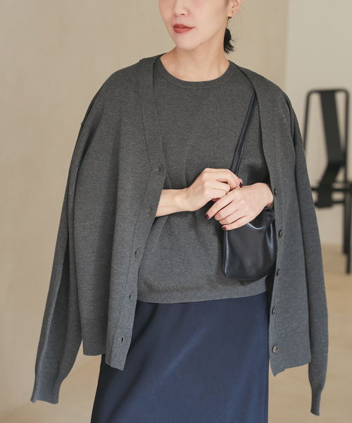 plage(プラージュ)の「《一部店舗・WEB限定追加》sweat kn nuance カーディガン 2(カーディガン/ボレロ・レディース・チャコールグレー/ライトグレー・FREE)」の14枚目の写真