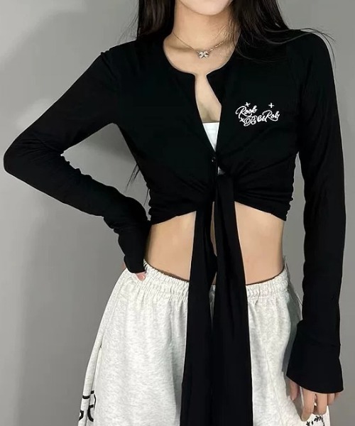 SHEPP(シープ)の「【26年秋冬新作】ワンポイント刺繍 クロスラップ クロップド カットソー(Tシャツ/カットソー・レディース・ブラック/ブラウン/ホワイト・M)」の17枚目の写真