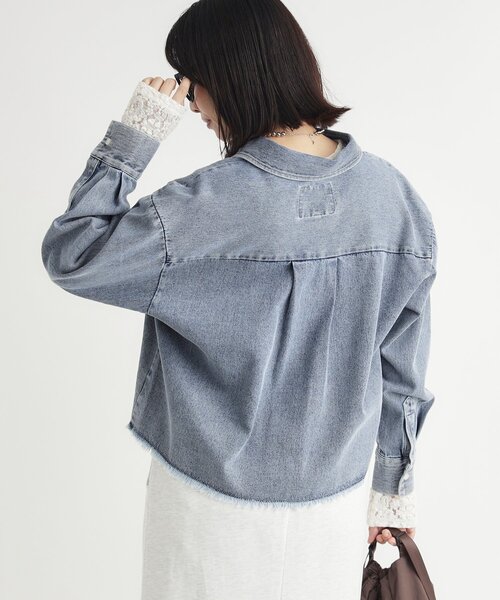 HONEYSUCKLE ROSE(ハニーサックルローズ)の「《店舗人気アイテム》デニム加工ショートシャツ(シャツ/ブラウス・レディース・ブルー系その他/サックスブルー・04/05)」の5枚目の写真