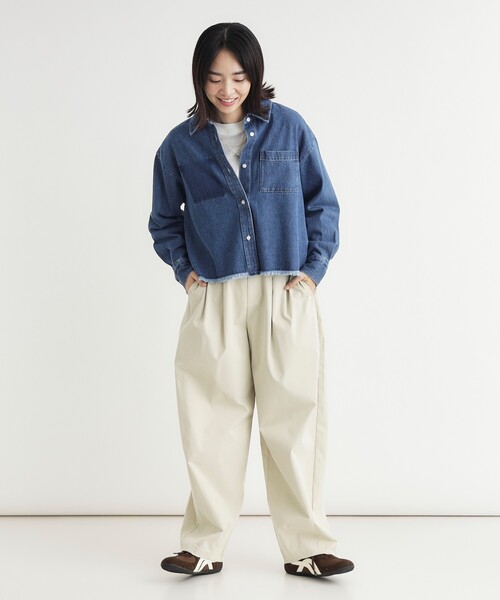 HONEYSUCKLE ROSE(ハニーサックルローズ)の「《店舗人気アイテム》デニム加工ショートシャツ(シャツ/ブラウス・レディース・ブルー系その他/サックスブルー・04/05)」の12枚目の写真