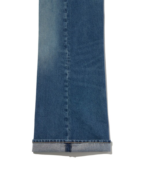Levi's（リーバイス）の「Levi's/リーバイス BLUETAB(TM) ハイライズ フレアジーンズ（デニムパンツ・レディース・ダークインディゴブルー・26inch/25inch/24inch/23inch/28inch/27inch）」の12枚目の写真
