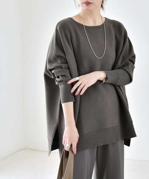 quaranciel(カランシエル)の「〈洗濯機可能〉ボートネック ワイド ニット プルオーバー 26AW(ニット/セーター・レディース・オレンジ/グレー/オフホワイト・ONE SIZE)」の2枚目の写真