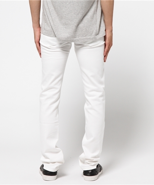 BLACK LABEL CRESTBRIDGE（ブラックレーベル・クレストブリッジ）の「グランブルー スリムテーパードデニム（デニムパンツ・メンズ・ネイビー/オフホワイト・73/76/79/82/70/85）」の4枚目の写真