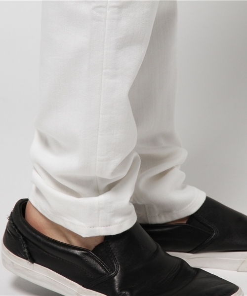 BLACK LABEL CRESTBRIDGE（ブラックレーベル・クレストブリッジ）の「グランブルー スリムテーパードデニム（デニムパンツ・メンズ・ネイビー/オフホワイト・73/76/79/82/70/85）」の9枚目の写真