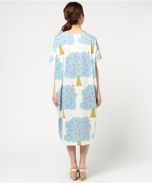 Ne-net(ネネット)の「(S)ハートりんごカットソー(ワンピース・レディース・グレー/オフホワイト・02)」の10枚目の写真