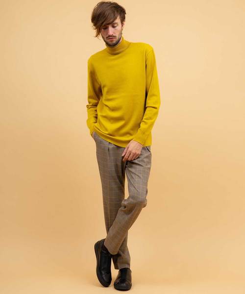 UNITED TOKYO（ユナイテッドトウキョウ）の「Super120's 18Gウォッシャブルタートル（ニット/セーター・メンズ・ブラック/ライトグリーン/マルチ/ネイビー/オフホワイト/レッド/バーガンディー/マスタード/テラコッタ/チャコールグレー・1/2/3）」の19枚目の写真