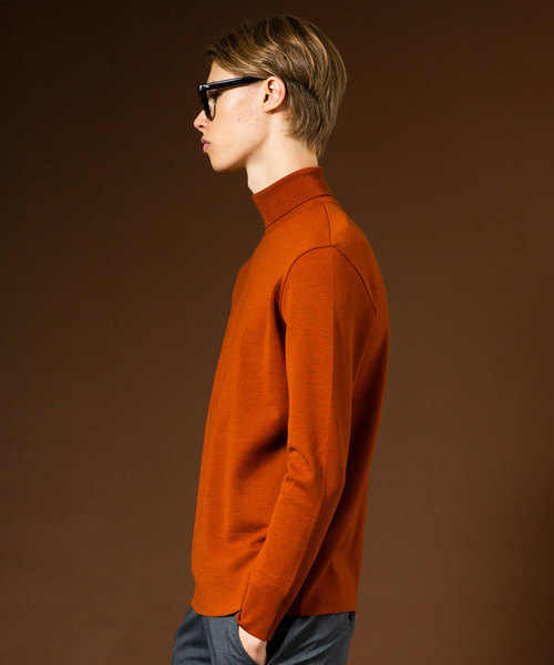 UNITED TOKYO（ユナイテッドトウキョウ）の「Super120's 18Gウォッシャブルタートル（ニット/セーター・メンズ・ブラック/ライトグリーン/マルチ/ネイビー/オフホワイト/レッド/バーガンディー/マスタード/テラコッタ/チャコールグレー・1/2/3）」の21枚目の写真