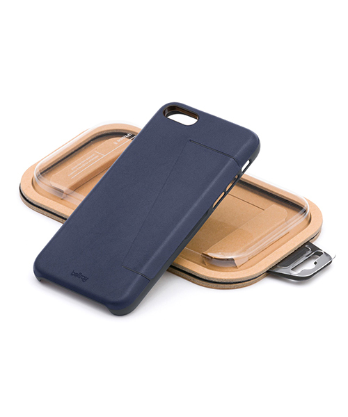 Bellroy（ベルロイ）の「Bellroy Phone Case - 3 card <iPhone 8>（スマホケース/カバー・ネイビー/ブラック・FREE）」の2枚目の写真