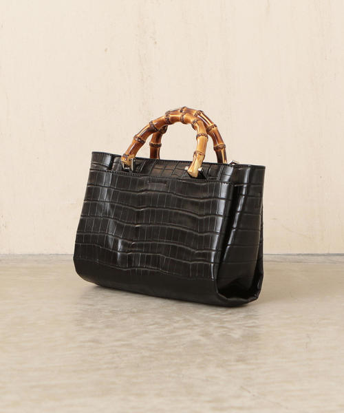 BEAUTY&YOUTH UNITED ARROWS（ビューティーアンドユースユナイテッドアローズ）の「＜LS Scene＞∴バンブーハンドルミニミニショルダーバッグ о（ショルダーバッグ・レディース・ブラック/ブラウン/ダークブラウン/ナチュラル/ダークグリーン・FREE）」の14枚目の写真