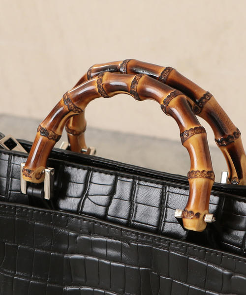 BEAUTY&YOUTH UNITED ARROWS（ビューティーアンドユースユナイテッドアローズ）の「＜LS Scene＞∴バンブーハンドルミニミニショルダーバッグ о（ショルダーバッグ・レディース・ブラック/ブラウン/ダークブラウン/ナチュラル/ダークグリーン・FREE）」の7枚目の写真