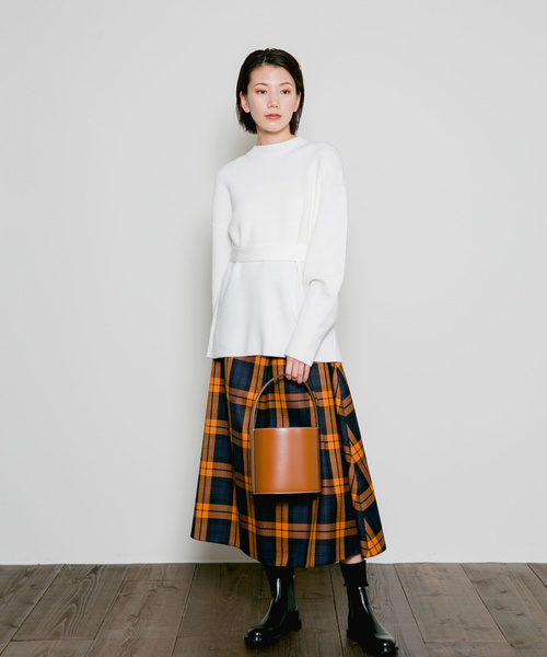 Curensology（カレンソロジー）の「Curensology(カレンソロジー)/バックポイントプルオーバー（ニット/セーター・レディース・ホワイト/ボルドー/スモークグレー・FREE）」の11枚目の写真