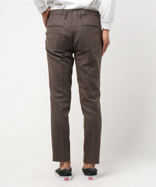 ENTRE AMIS(アントレ アミ)の「ENTRE AMIS: チェック ジャージ パンツ(スラックス・メンズ・ホワイト×ブラック/ブラウン系その他・30/32)」の4枚目の写真