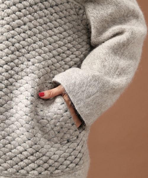 Soareak(ソアリーク)の「ビッグシルエットスライバーコート(その他アウター・レディース・ブラック/グレー/ベージュ・MEDIUM)」の9枚目の写真