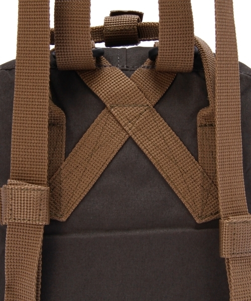 green label relaxing（グリーンレーベルリラクシング）の「Kanken[カンケン] Mini（バックパック/リュック・キッズ・ブラウン/オレンジ系その他/コバルトブルー・フリー）」の8枚目の写真