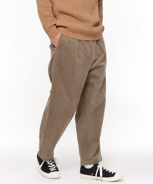 LAKOLE（ラコレ）の「8Wコーデュロイワイドパンツ / LAKOLE（その他パンツ・メンズ・グリーン/アイボリー/サンドグレー/ブラウン/グレー・SMALL/MEDIUM/LARGE）」の2枚目の写真