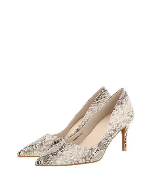 RANDA（ランダ）の「ストレスフリー/Vカットポインテッドトゥパンプス（パンプス・レディース・ホワイト/ブラック/ブルー・23/24/25/25.5/22.5/24.5/23.5/22）」の10枚目の写真