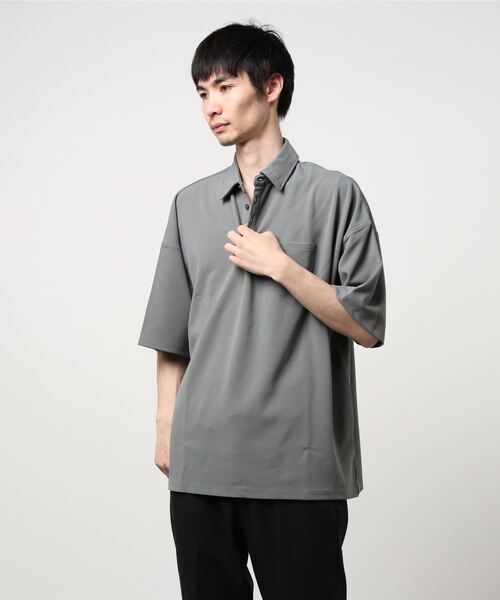 B.I.D.(ビーアイディー)の「《Bl》梨地ビッグシルエットポロシャツ 半袖(ポロシャツ・メンズ・ブラック/ベージュ/ネイビー/ブラウン/グレイッシュベージュ/チャコールグレー/チャコール/ホワイト/ライトグレー・MEDIUM/LARGE)」の4枚目の写真