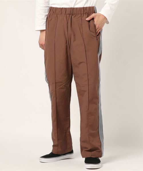 ONE DAY KMC (ワンデイケーエムシー)の「STEEL BROWN / ロクヨンクロス トラックパンツ(その他パンツ・メンズ・ブラック/ベージュ/パープル/ネイビー/ブラウン/グレー/オリーブ・MEDIUM/LARGE/X-LARGE)」の14枚目の写真