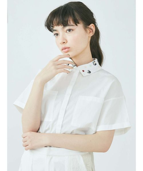 merry jenny(メリージェニー)の「floralスパンコールカラーシャツ(シャツ/ブラウス・レディース・ベージュ/オフホワイト・FREE)」の4枚目の写真