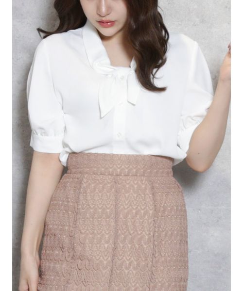 dazzlin(ダズリン)の「ペールカラーハーフスリーブブラウス(シャツ/ブラウス・レディース・オフホワイト/ピンク/ブルー・FREE)」の2枚目の写真