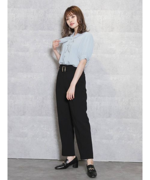 dazzlin(ダズリン)の「ペールカラーハーフスリーブブラウス(シャツ/ブラウス・レディース・オフホワイト/ピンク/ブルー・FREE)」の4枚目の写真