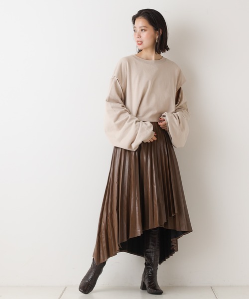 Chico（チコ）の「マルチウェイルーズショートスウェット（スウェット・レディース・チャコールグレー/ライトベージュ/グレイッシュベージュ/ライトカーキ・FREE）」の6枚目の写真