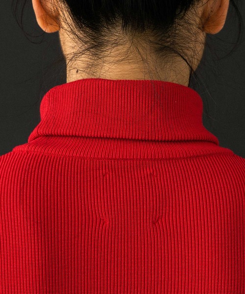 UNITED TOKYO（ユナイテッドトウキョウ）の「畦編みタートルニットセーター/ハイネック（ニット/セーター・メンズ・ホワイト/ブラック/レッド/カーキ・1/2/3）」の14枚目の写真