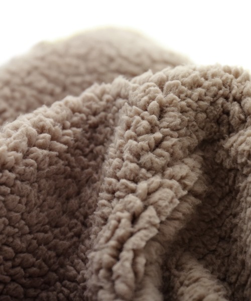 n'OrLABEL（ノアールレーベル）の「『異素材フーデッドボアブルゾン』（ブルゾン・レディース・モカ/ピンクベージュ/ライトカーキ/グレイッシュベージュ/ブラック/グレイッシュブルー/パープル/グリーン・FREE/1/2）」の10枚目の写真