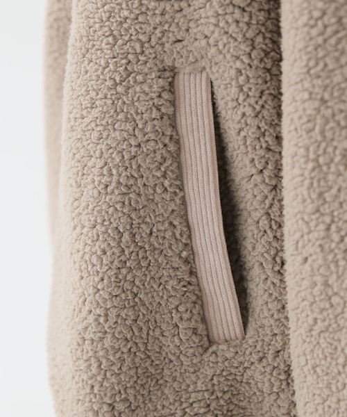 n'OrLABEL（ノアールレーベル）の「『異素材フーデッドボアブルゾン』（ブルゾン・レディース・モカ/ピンクベージュ/ライトカーキ/グレイッシュベージュ/ブラック/グレイッシュブルー/パープル/グリーン・FREE/1/2）」の13枚目の写真