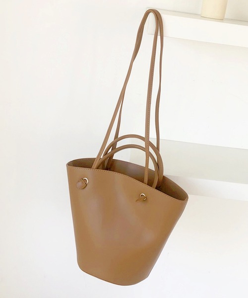 shopnikoniko（ショップニコニコ）の「2wayバケットバッグ（ショルダーバッグ・レディース・ベージュ/ブラック/ブラウン・フリー）」の3枚目の写真