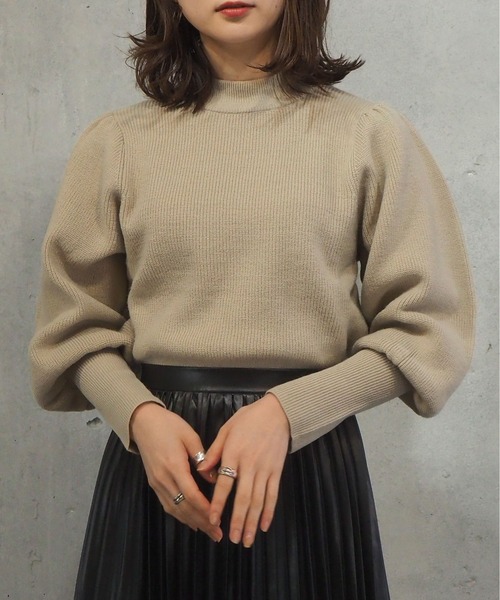 tiptop(ティップトップ)の「2020AW ボリュームスリーブハイネックニット(ニット/セーター)」|ベージュ