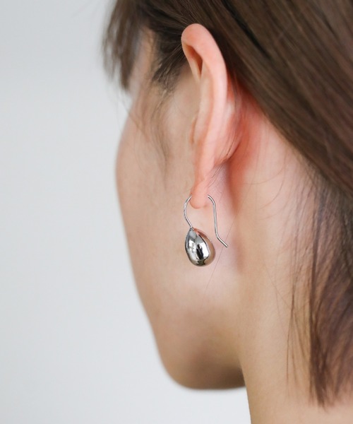 select MOCA(セレクトモカ)の「ニュアンスドロップピアス(ピアス(両耳用)・レディース・シルバー/ゴールド・FREE)」の9枚目の写真