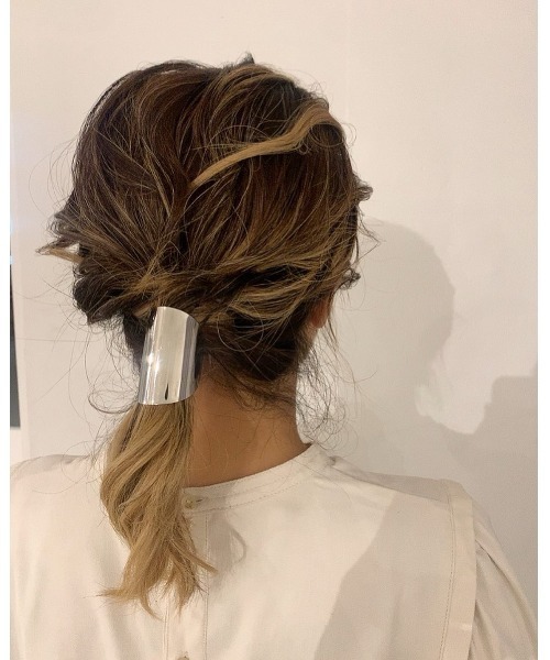mou(モウ)の「プレートシンプルヘアフック(小)(その他ヘアアクセサリー・レディース・ゴールド/シルバー・FREE)」の4枚目の写真
