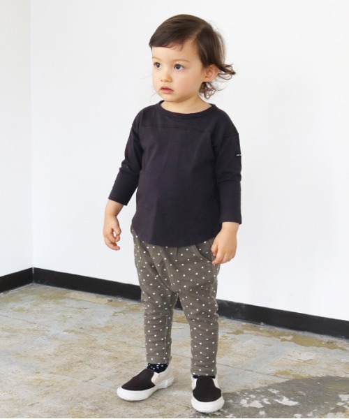quoti use fith（クゥオティ　ユース　フィス）の「ベビーウェーブ ドットロングパンツ（スウェットパンツ・キッズ・ベージュ/ブラック/カーキ・100/110/90/120/130/80）」の3枚目の写真