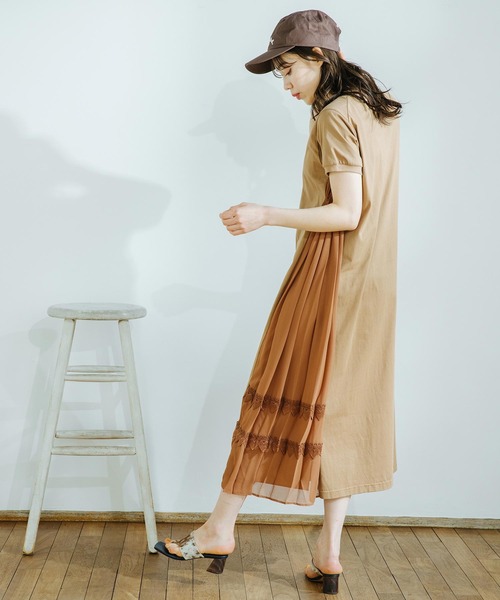 MILKFED.（ミルクフェド）の「SIDE PLEATED DRESS（ワンピース・レディース・ベージュ/ネイビー・ONE SIZE）」の20枚目の写真