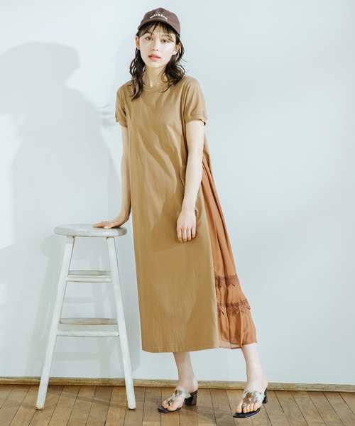 MILKFED.（ミルクフェド）の「SIDE PLEATED DRESS（ワンピース・レディース・ベージュ/ネイビー・ONE SIZE）」の3枚目の写真