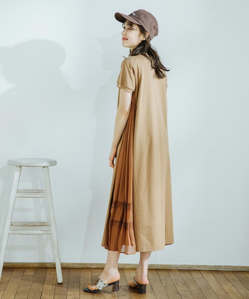 MILKFED.（ミルクフェド）の「SIDE PLEATED DRESS（ワンピース・レディース・ベージュ/ネイビー・ONE SIZE）」の8枚目の写真