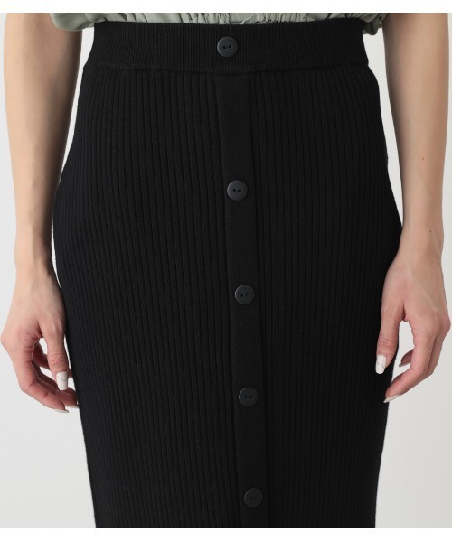 AZUL by moussy（アズールバイマウジー）の「BUTTON RIB TIGHT KNIT SKIRT/ボタンリブタイトニットスカート（スカート・レディース・ライトベージュ/ライトカーキ/ブラック・SMALL/MEDIUM）」の14枚目の写真