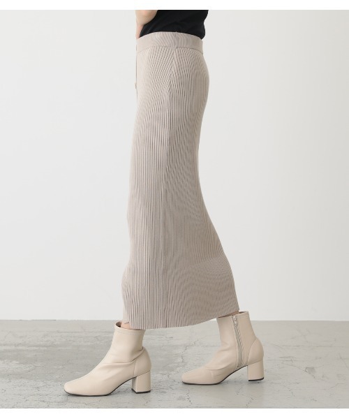 AZUL by moussy（アズールバイマウジー）の「BUTTON RIB TIGHT KNIT SKIRT/ボタンリブタイトニットスカート（スカート・レディース・ライトベージュ/ライトカーキ/ブラック・SMALL/MEDIUM）」の11枚目の写真