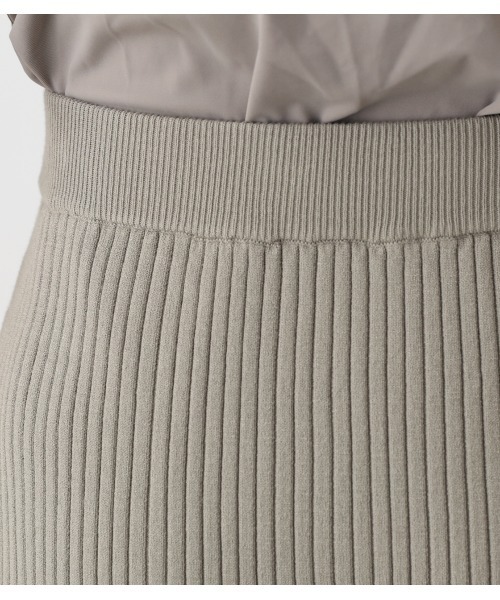 AZUL by moussy（アズールバイマウジー）の「BUTTON RIB TIGHT KNIT SKIRT/ボタンリブタイトニットスカート（スカート・レディース・ライトベージュ/ライトカーキ/ブラック・SMALL/MEDIUM）」の13枚目の写真