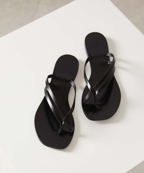 OUVRAGE CLASSE（ウヴラージュクラス）の「【LAOCOONTE/ラオコンテ】Tuscary　トングサンダル（サンダル・レディース・ブラック/パイソン・SMALL/MEDIUM）」の7枚目の写真