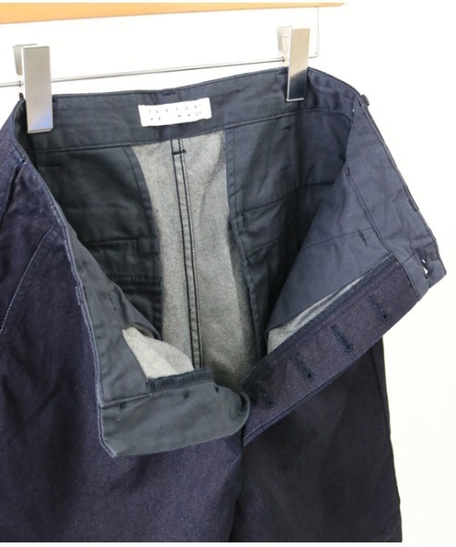 TEXTURE WE MADE（テクスチャーウィーメイド）の「WIDE TUCK SHORT PANT：ワイドタックショートパンツ（その他パンツ・メンズ・インディゴブルー・30inch/32inch/28inch）」の6枚目の写真