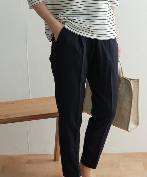 URBAN RESEARCH DOORS(アーバンリサーチドアーズ)の「ストレッチテーパードイージーパンツ(その他パンツ・レディース・ブラック/ネイビー/グレー系その他・38/36/34)」の3枚目の写真