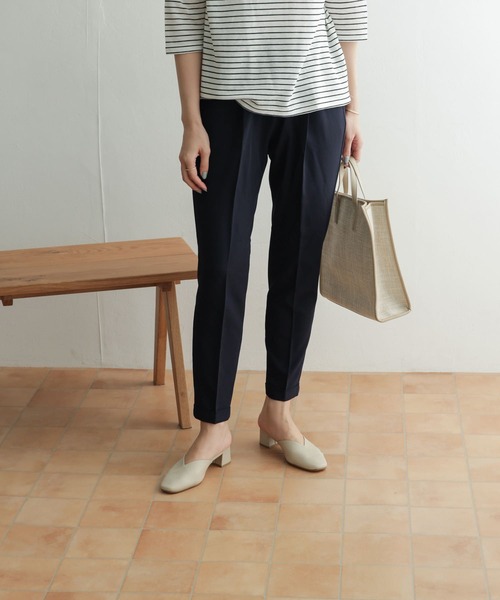 URBAN RESEARCH DOORS(アーバンリサーチドアーズ)の「ストレッチテーパードイージーパンツ(その他パンツ・レディース・ブラック/ネイビー/グレー系その他・38/36/34)」の14枚目の写真