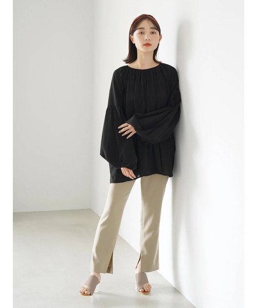 AMERICAN HOLIC（アメリカンホリック）の「接触冷感サイドスリットとろみテーパードパンツ（その他パンツ・レディース・ブラック/イエロー/グレイッシュベージュ・S/M/L）」の13枚目の写真