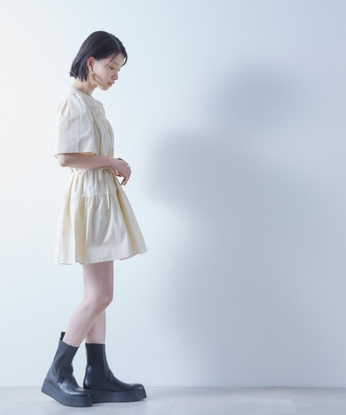 ECRIRE(エクリール)の「ギャザーフレアチュニック(チュニック・レディース・ベージュ/グリーン/ブルー/オフホワイト・フリー)」の5枚目の写真