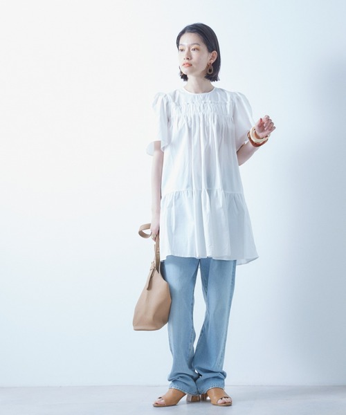 ECRIRE(エクリール)の「ギャザーフレアチュニック(チュニック・レディース・ベージュ/グリーン/ブルー/オフホワイト・フリー)」の13枚目の写真