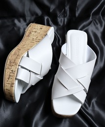 LibertyDoll（リバティードール）の「Liberty doll / 履き心地◎厚底ウエッジヒールスクエアクロス美脚サンダル(4109)（サンダル）」