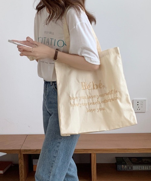 CLEA（クレア）の「Bebe刺しゅうトートバッグ（トートバッグ）」 - WEAR